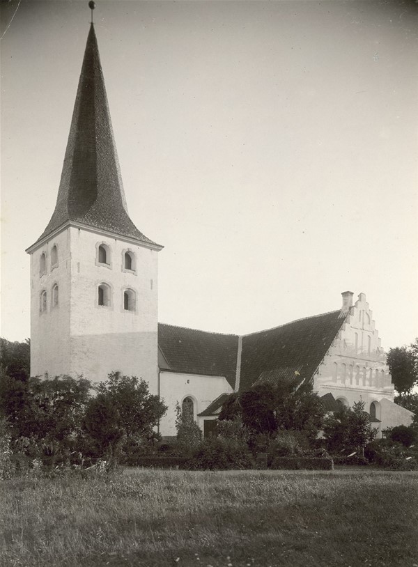 Fotografi. Bogense kirke